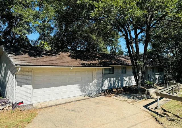 Photo 1 of Single family home for sale at 2118 Rock Creek Dr, Grand Prairie, TX 75050 | MLS# 21081824 | Listing updated on 2026-07-22