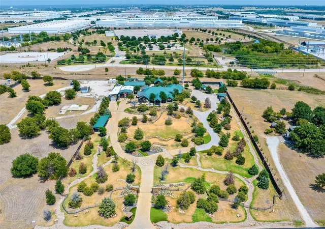 Photo 40 of Mansion for sale at 14250 Chaparral Ln, Roanoke, TX 76262 | MLS# 21082312 | Listing updated on 2026-08-22