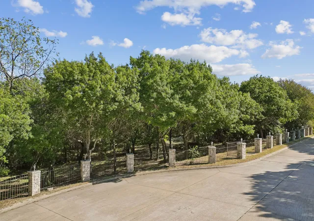 Homes for sale in Fairview, TX | 811 Shady Brook Ln, Fairview, TX 75069 | MLS# 21079039