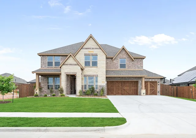 Photo 1 of Single family home for sale at 933 Ford Dr, De Soto, TX 75115 | MLS# 21081814 | Listing updated on 2026-08-25