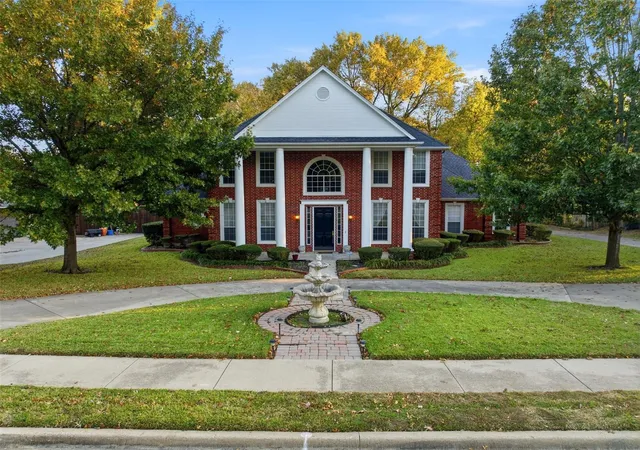 Photo 2 of Single family home for sale at 1860 Plum Creek Dr, Midlothian, TX 76065 | MLS# 21081842 | Listing updated on 2026-10-07