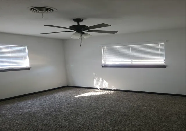 Photo 3 of Single family home for sale at 5209 Stonewall St, Greenville, TX 75402 | MLS# 21072987 | Listing updated on 2026-10-04