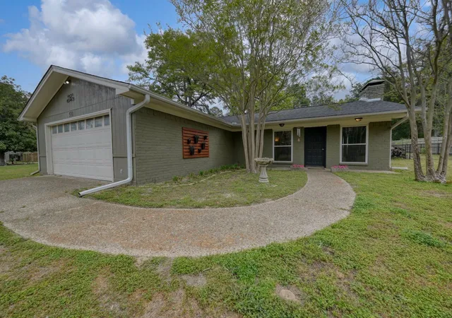 Homes for sale in Hideaway, TX | 531 Dogwood Ln, Hideaway, TX 75771 | MLS# 21085450