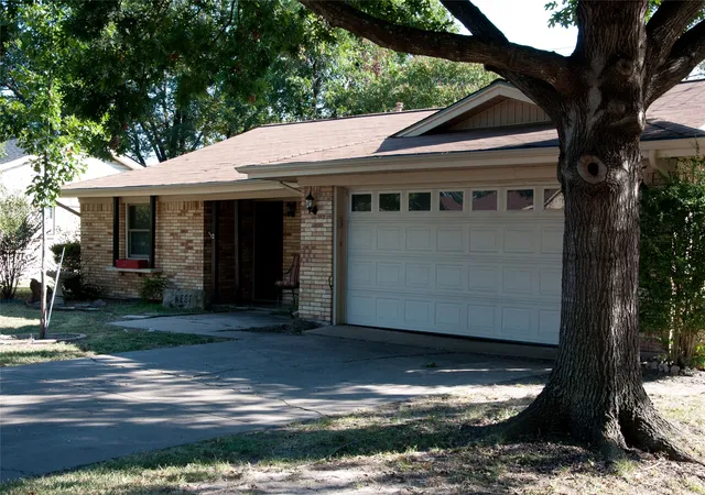 Homes for sale in Greenville, TX | 2509 Burnett Dr, Greenville, TX 75402 | MLS# 21081606