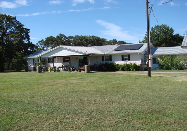 Photo 1 of Single family home for sale at 34 Denton Rd, Gordonville, TX 76245 | MLS# 21085259 | Listing updated on 2026-08-22