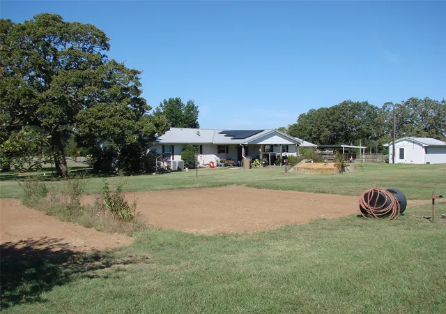 Photo 2 of Single family home for sale at 34 Denton Rd, Gordonville, TX 76245 | MLS# 21085259 | Listing updated on 2026-08-22