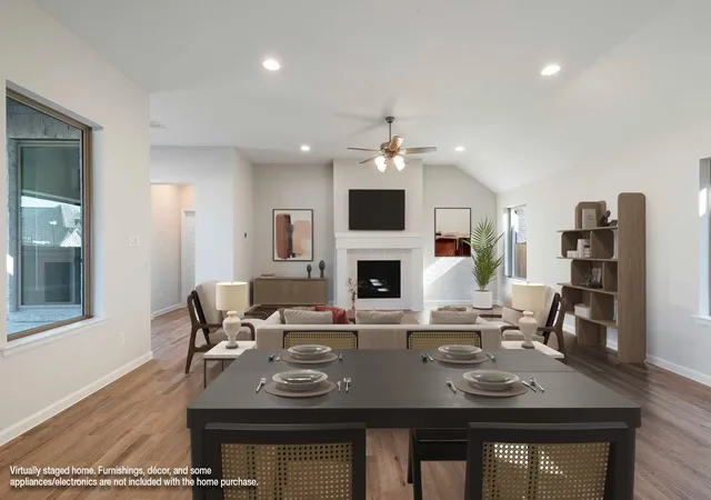 Photo 3 of Sale Pending at 2809 Fargo Mews, Rockwall, TX 75087 | MLS# 21085589 | Listing updated on 2026-08-03