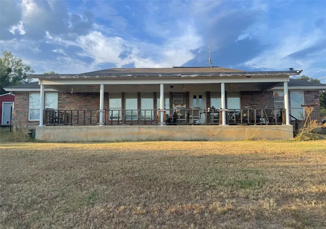 Homes for sale in Breckenridge, TX | 520 Cr 221, Breckenridge, TX 76424 | MLS# 21071705