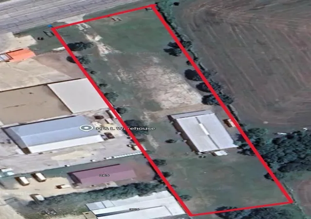 Photo 1 of Land for sale at 2070 N Us Hwy 377 Hwy, Stephenville, TX 76401 | MLS# 21065461 | Listing updated on 2026-09-28