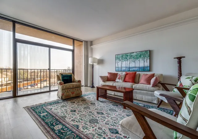 Photo 4 of Sale Pending at 5200 Keller Springs Rd #317, Dallas, TX 75248 | MLS# 21086444 | Listing updated on 2026-03-31