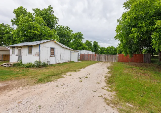 Homes for sale in Clyde, TX | 411 Hamby Rd, Clyde, TX 79510 | MLS# 21085839