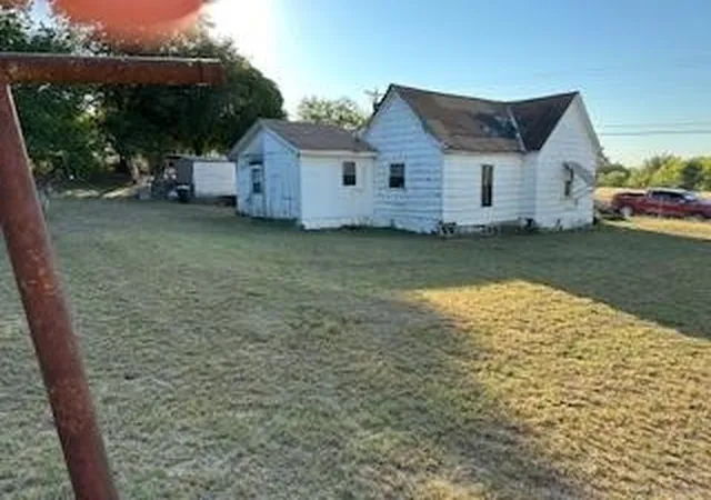 Photo 3 of Single family home for sale at 187 Hudson St, Newark, TX 76071 | MLS# 21085328 | Listing updated on 2026-09-17