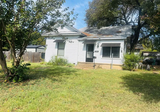 Homes for sale in Sherman, TX | 1431 E Wells Ave, Sherman, TX 75090 | MLS# 21085618