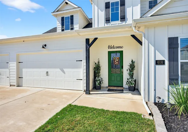 Homes for sale in Tioga, TX | 608 Finlee Way, Tioga, TX 76271 | MLS# 21087457