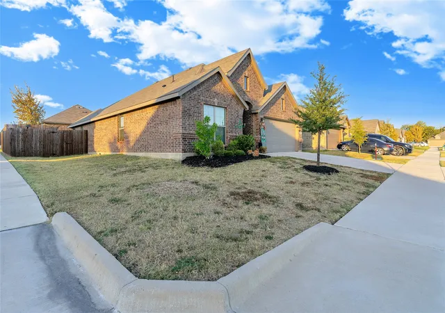 Photo 3 of Single family home for sale at 120 Cheryl Dr, Keene, TX 76059 | MLS# 21079323 | Listing updated on 2026-08-29