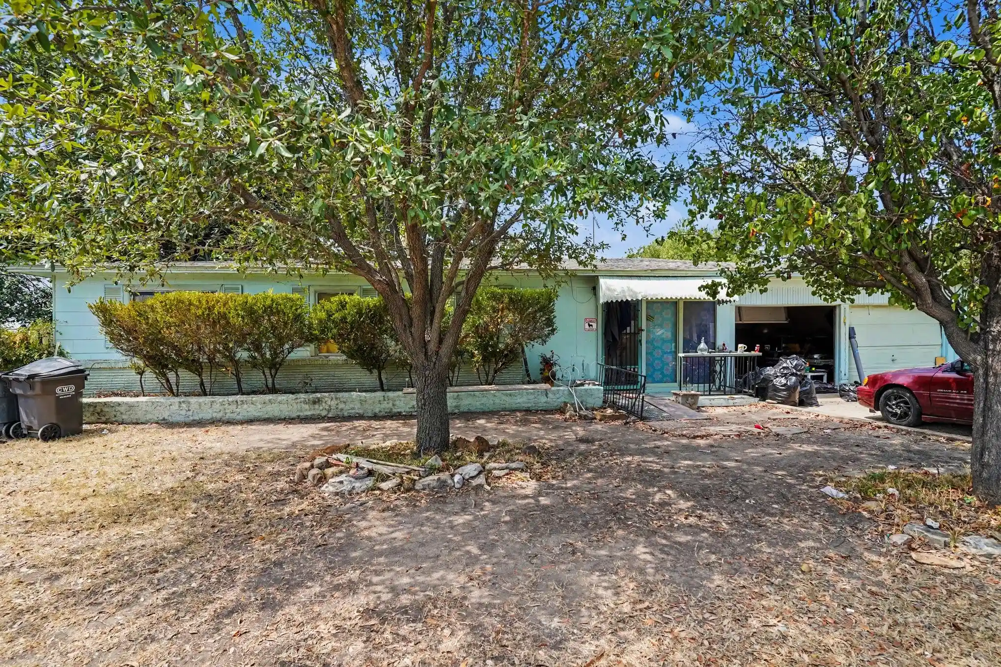 Photo 1 of Single family home for sale at 3601 Shawnee Trl, Fort Worth, TX 76135 | MLS# 21088510 | Listing updated on 2026-10-25