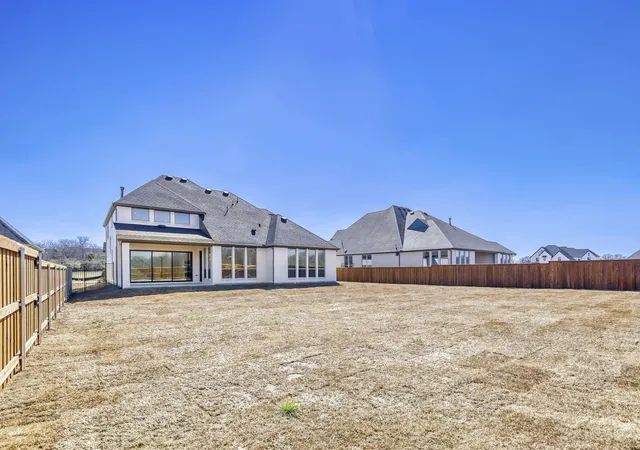 Homes for sale in Lakewood Village, TX | 1425 Hidden Cove Dr, Lakewood Village, TX 75068 | MLS# 21088904