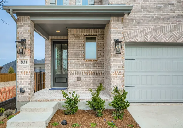 Photo 3 of Sale Pending at 831 Stone Grove Rd, Lavon, TX 75166 | MLS# 21089020 | Listing updated on 2026-08-03