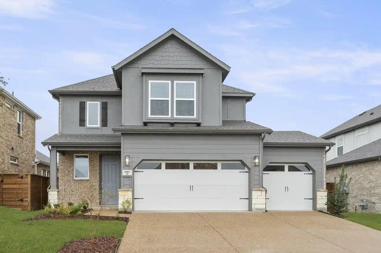 Photo 1 of Sale Pending at 1917 Sapphire Run, Mesquite, TX 75181 | MLS# 21089060 | Listing updated on 2026-10-23