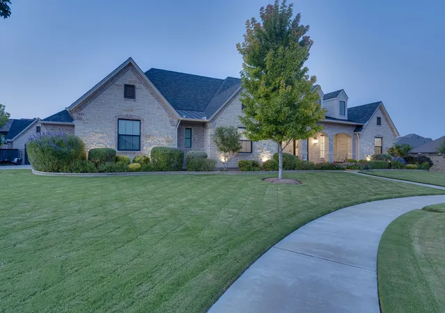 38th image of 2209 Lyon, Midlothian, TX 76065 | MLS# 21089496