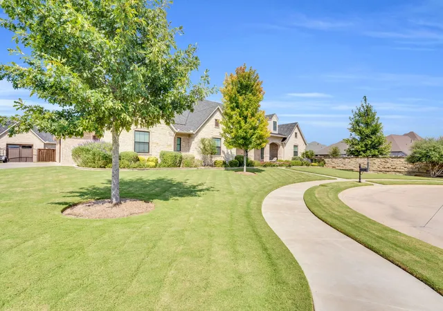 3rd image of 2209 Lyon, Midlothian, TX 76065 | MLS# 21089496