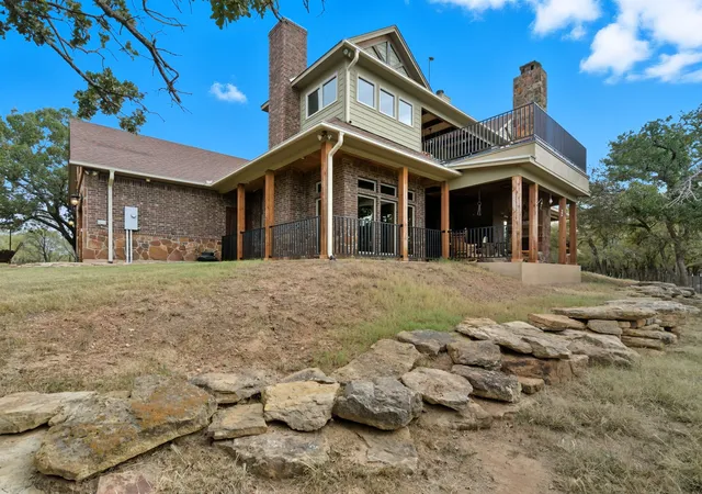 Photo 3 of House for sale at 735 Gresham Ln, Jacksboro, TX 76458 | MLS# 21087089 | Listing updated on 2026-08-29