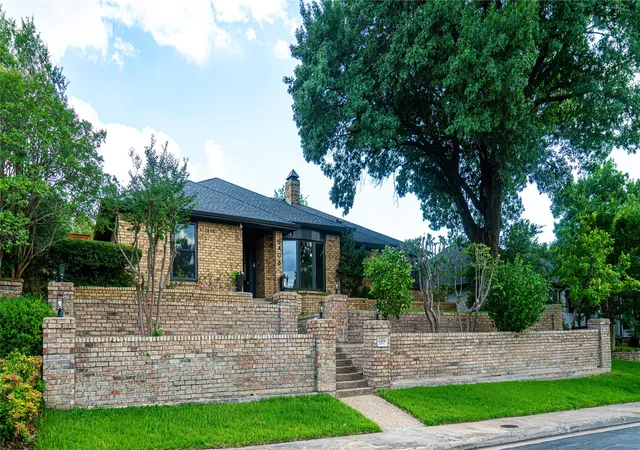 Photo 3 of Sale Pending at 6406 Redpine Rd, Dallas, TX 75248 | MLS# 21089561 | Listing updated on 2026-07-27