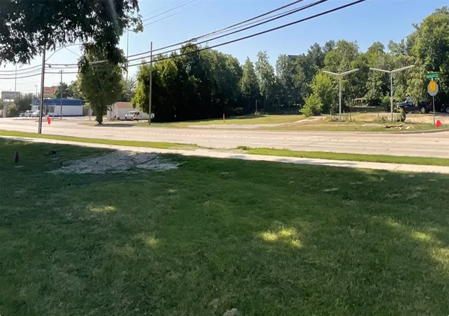 Photo 1 of Land for sale at 3100 Samuell Blvd, Dallas, TX 75223 | MLS# 21086446 | Listing updated on 2026-08-03
