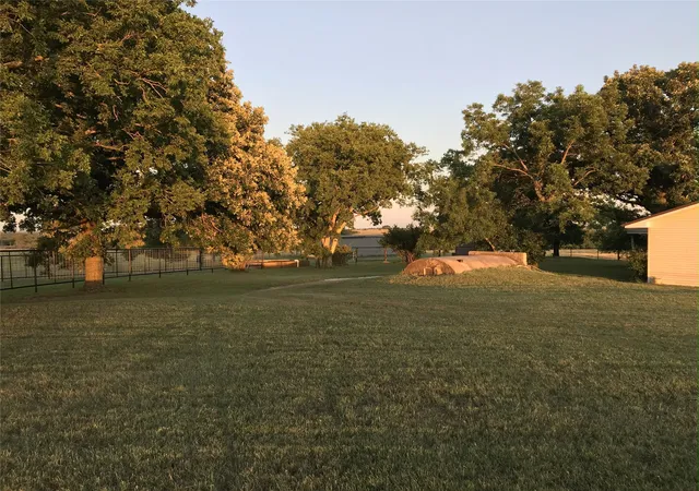 Homes for sale in Muenster, TX | 1332 County Road 423, Muenster, TX 76252 | MLS# 21082140
