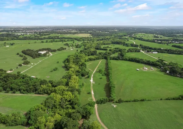 Photo 1 of Sale Pending at 510 N D Ranch Rd, Waxahachie, TX 75167 | MLS# 21089920 | Listing updated on 2026-08-29