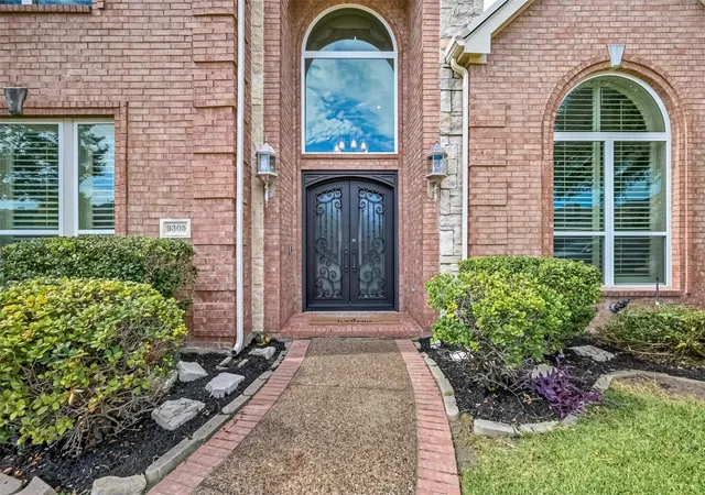 Homes for sale in Plano, TX | 9305 Anns Way, Plano, TX 75025 | MLS# 21089400