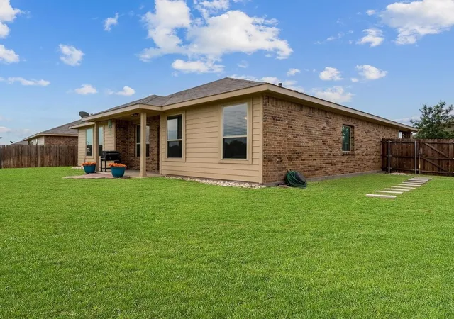 28th image of 461 Creek Terrace Dr, Fort Worth, TX 76131 | MLS# 21090610