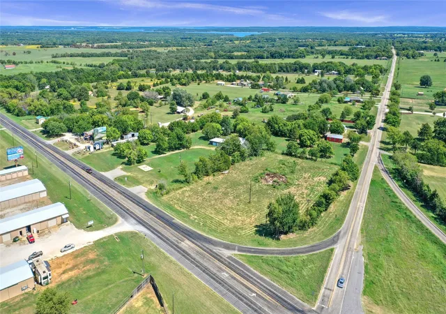 Photo 4 of Land for sale at 27960 Us Hwy 377, Gordonville, TX 76245 | MLS# 21089959 | Listing updated on 2026-09-21