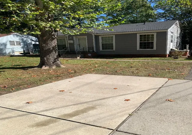 Photo 2 of Single family home for sale at 5205 Sussex Ave, Shreveport, LA 71108 | MLS# 21091282 | Listing updated on 2026-08-18