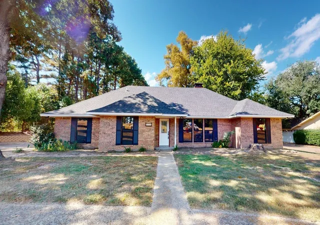 Homes for sale in Athens, TX | 1110 Mill Run Rd, Athens, TX 75751 | MLS# 21092100