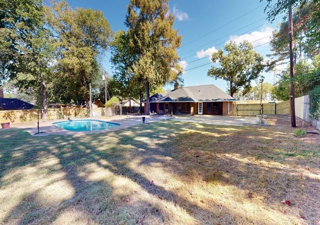 Homes for sale in Athens, TX | 1110 Mill Run Rd, Athens, TX 75751 | MLS# 21092100