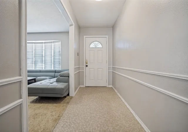 Photo 3 of Single family home for sale at 1319 Tulane Dr, Denton, TX 76201 | MLS# 21086255 | Listing updated on 2026-08-23