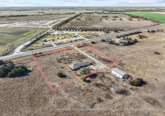 Homes for sale in Trenton, TX | 10492 Us Hwy 69, Trenton, TX 75490 | MLS# 21086152