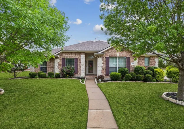 Photo 1 of Single family home for sale at 2015 Sumac Dr, Forney, TX 75126 | MLS# 21091951 | Listing updated on 2026-09-30