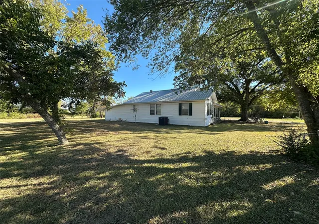 Homes for sale in Mexia, TX | 492 Lcr 431, Mexia, TX 76667 | MLS# 21093085