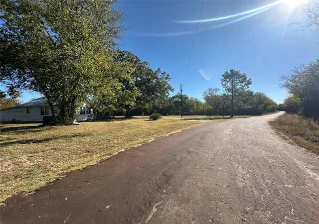 Homes for sale in Mexia, TX | 492 Lcr 431, Mexia, TX 76667 | MLS# 21093085