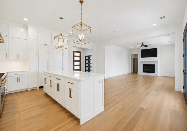 Photo 1 of Single family home for sale at 1208 Eagles Bluff Dr, Weatherford, TX 76087 | MLS# 21082540 | Listing updated on 2026-08-22