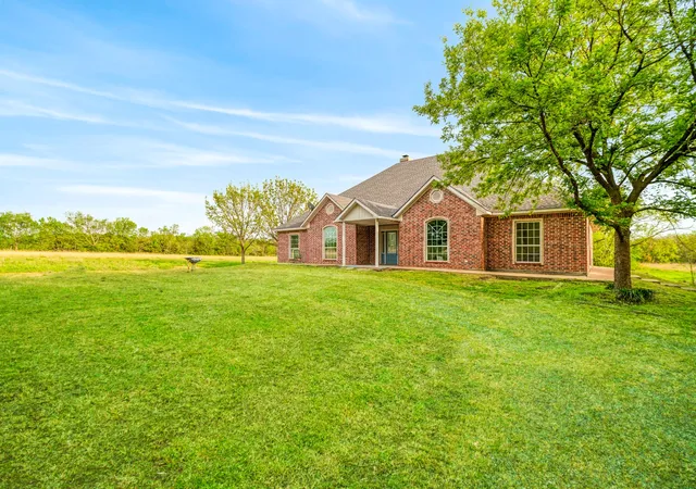 Photo 3 of Land for sale at 6559 2068, Commerce, TX 75428 | MLS# 21093375 | Listing updated on 2026-10-07