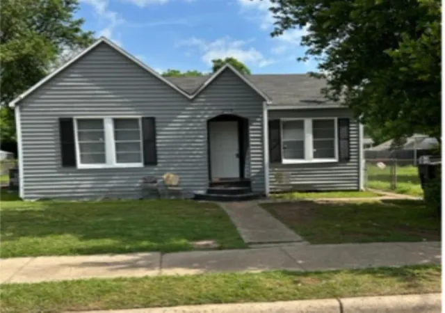 Homes for sale in Bossier City, LA | 223 Edwards St, Bossier City, LA 71111 | MLS# 21094138