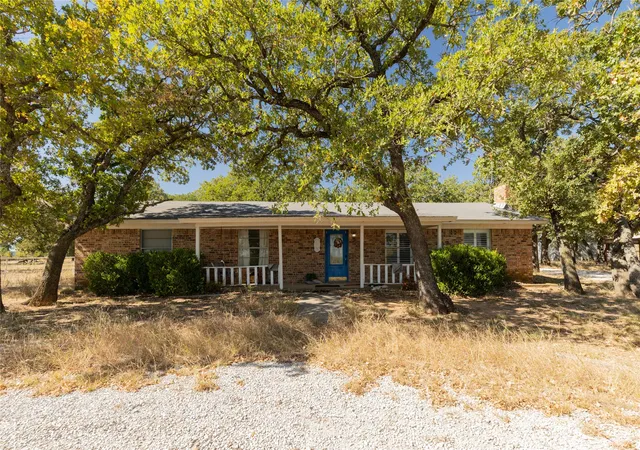 Homes for sale in Paradise, TX | 180 County Road 3561, Paradise, TX 76073 | MLS# 21094302