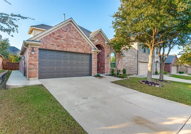 2nd image of 2320 Elm Valley Dr, Little Elm, TX 75068 | MLS# 21092557