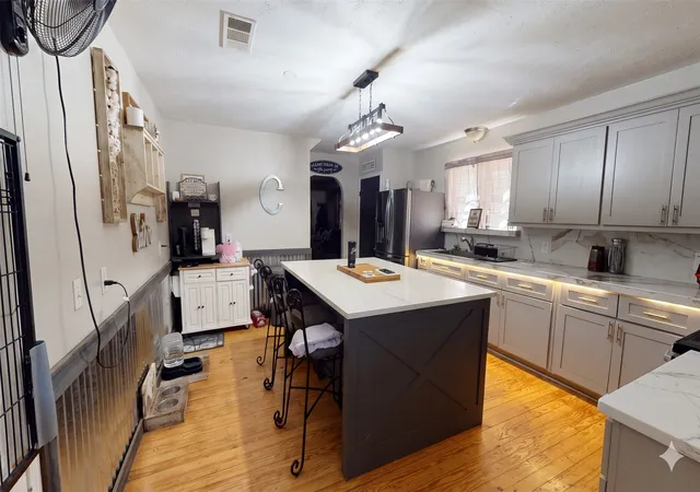 Photo 3 of Single family home for sale at 32894 County Road 2142, Kemp, TX 75143 | MLS# 21093576 | Listing updated on 2026-09-17