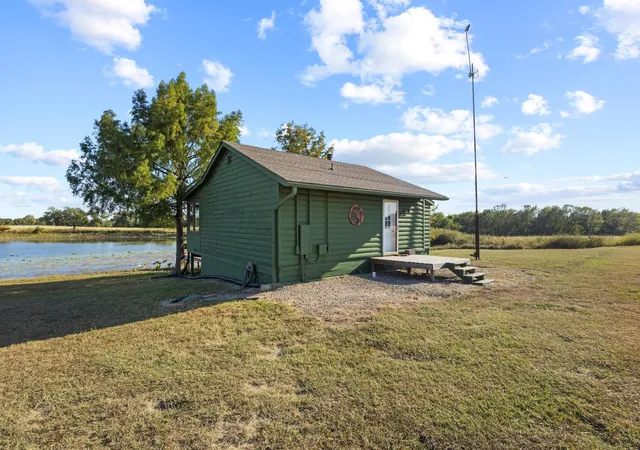 Homes for sale in Honey Grove, TX | 300 County Road 27100, Honey Grove, TX 75446 | MLS# 21095091