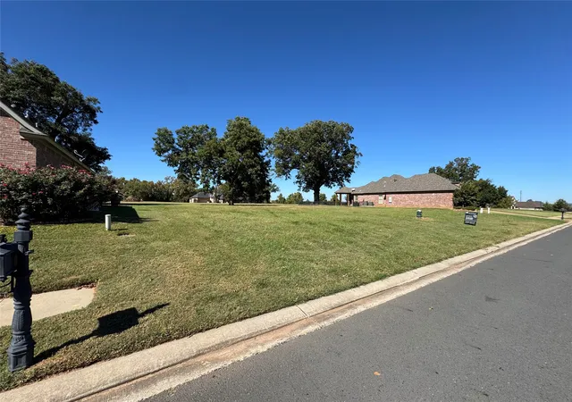 Photo 1 of Land for sale at 0 W Bevly, Bossier City, LA 71111 | MLS# 21095398 | Listing updated on 2026-08-31
