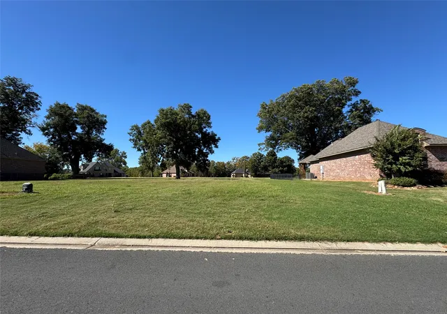 Photo 2 of Land for sale at 0 W Bevly, Bossier City, LA 71111 | MLS# 21095398 | Listing updated on 2026-08-31